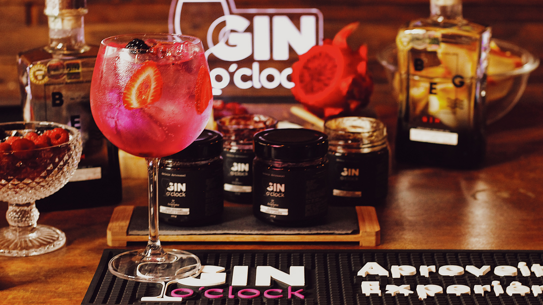 A História do Gin e do Gin Tônica: Uma Jornada pelo Mundo da Coquetelaria